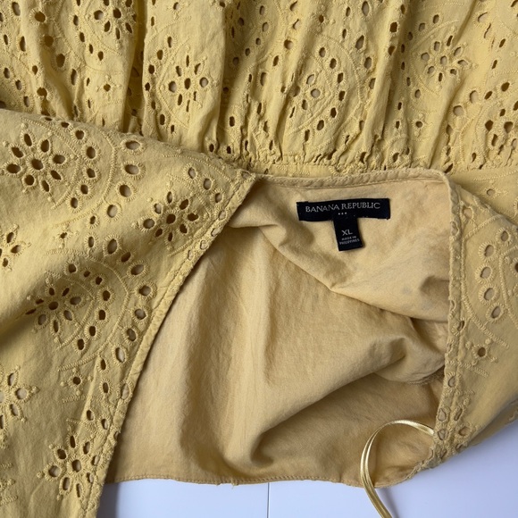 Women's Banana Republic Mustard Eyelet Top - Picture 4 of 6
